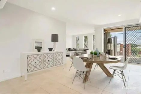 25 Donaldson St, Corinda, QLD 4075