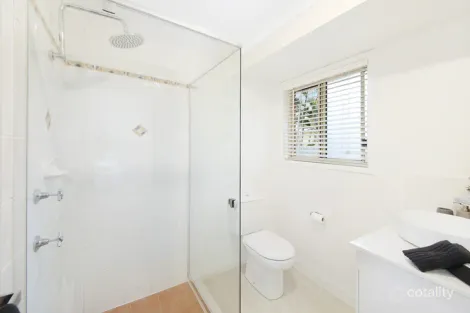 Property photo of 4 Ghostgum Close Little Mountain QLD 4551