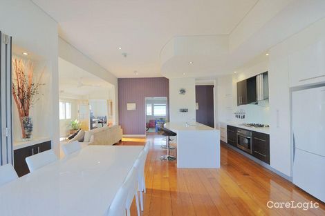 Property photo of 35 Power Street Norman Park QLD 4170