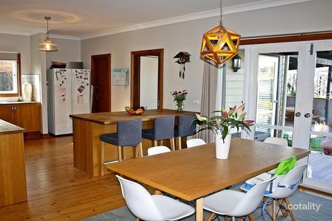 Property photo of 4 Collins Parade Kyneton VIC 3444