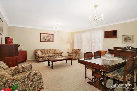 Property photo of 8 Bellinger Place Sylvania Waters NSW 2224