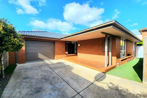 2/62 Queen St, Altona, VIC 3018