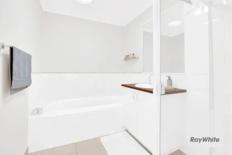 Property photo of 10 Redbark Hill Circuit South Morang VIC 3752