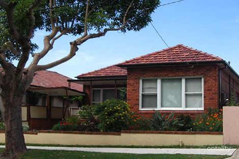 68 Rosemeath Ave, Kingsgrove, NSW 2208