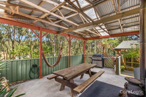 Property photo of 20 Lake Macquarie Close Fennell Bay NSW 2283