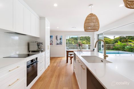 Property photo of 8 Hillside Court Sunrise Beach QLD 4567
