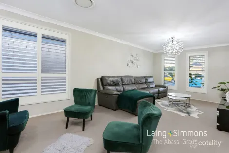 Property photo of 48 Taradale Drive Ropes Crossing NSW 2760