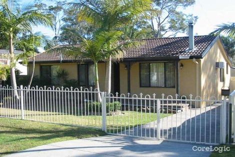 Property photo of 16 Warrina Avenue Summerland Point NSW 2259
