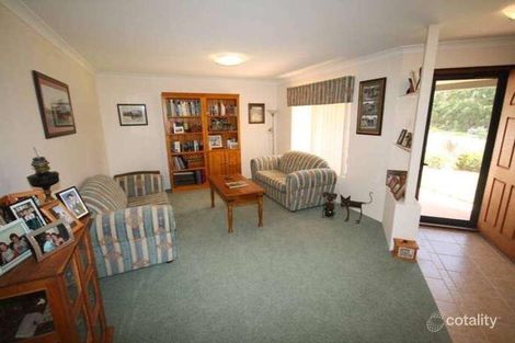 Property photo of 23 McMillan Drive Dalyellup WA 6230
