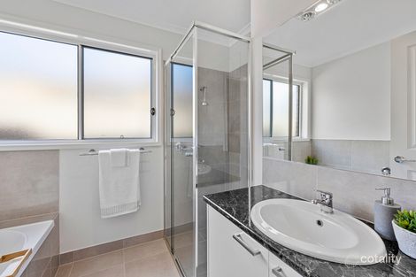 Property photo of 22 Andrew Street White Hills VIC 3550