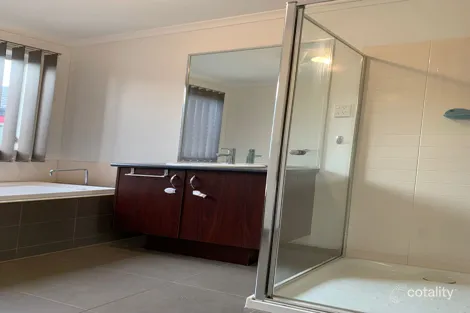 Property photo of 8 Toohey Court Wyndham Vale VIC 3024
