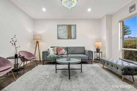 Property photo of 18 Kirren Close Cranbourne VIC 3977