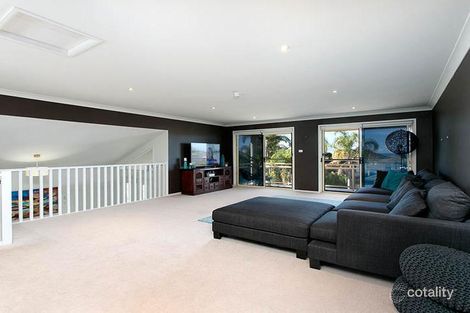 Property photo of 3 Buccaneer Place Shell Cove NSW 2529
