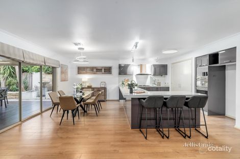 Property photo of 21 Winston Drive Doncaster VIC 3108