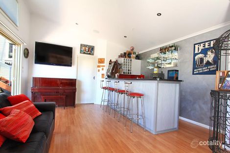 Property photo of 10 Cranford Lane Figtree NSW 2525