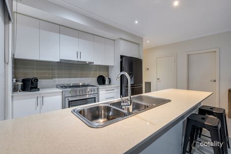 16 Montpellier Cres, Craigieburn, VIC 3064