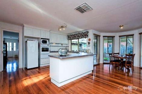 Property photo of 8 Ardenne Court Narre Warren South VIC 3805