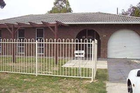 25 Carabeen Rd, Maddington, WA 6109