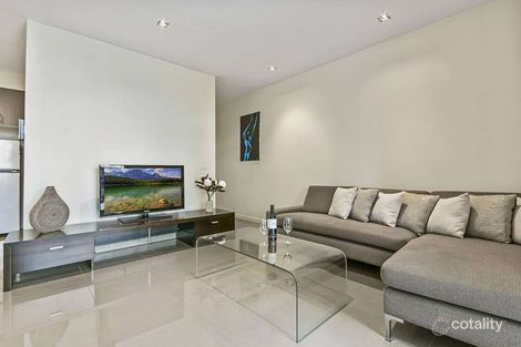 Property photo of 1/10 Docker Street Elwood VIC 3184