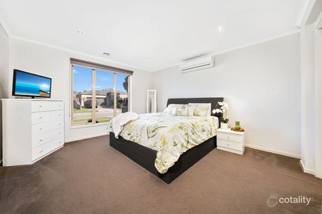 Property photo of 8 Wild Scotchman Way Cranbourne East VIC 3977