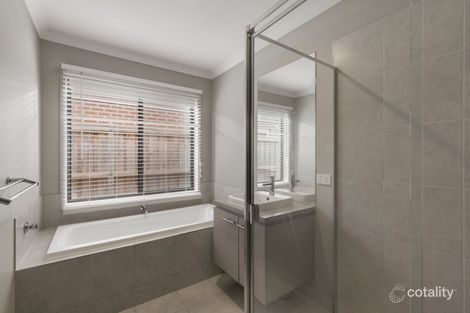 Property photo of 36 Granada Grove Doreen VIC 3754