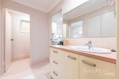 Property photo of 9 Prosser Street Riverhills QLD 4074