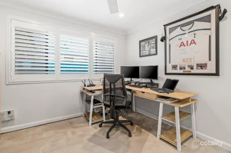 Property photo of 42 Bataan Circuit Bateau Bay NSW 2261