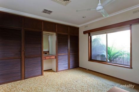 Property photo of 21 Hewitt Avenue Kennington VIC 3550