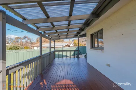 Property photo of 19 Howard Street Torrens ACT 2607