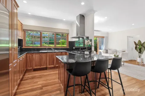 Property photo of 8 Cabbage Tree Road Bayview NSW 2104