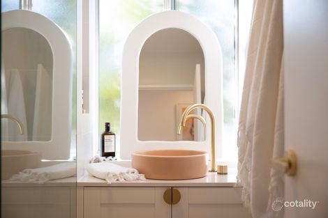 Property photo of 2/27 Norfolk Street Coorparoo QLD 4151