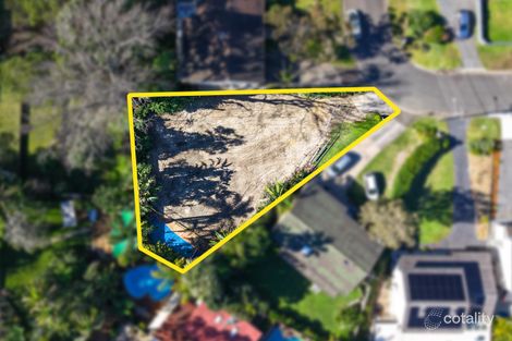 18 PEMBROKE PL, BELROSE, NSW 2085