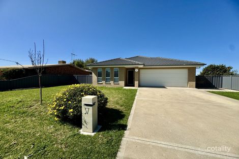 Property photo of 37 Blaxland Street Parkes NSW 2870
