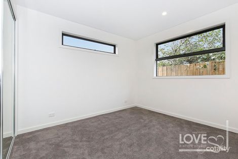 Property photo of 2/304 Rossmoyne Street Thornbury VIC 3071