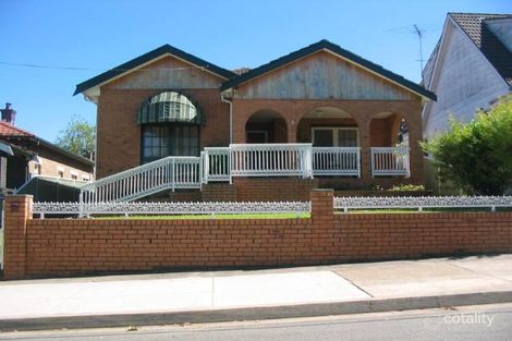 8 Boomerang Ave, Earlwood, NSW 2206