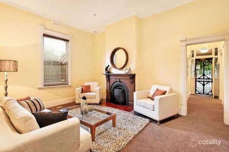 Property photo of 21 Windsor Crescent Mont Albert VIC 3127
