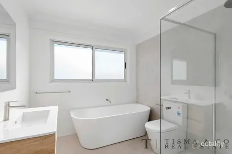 Property photo of 14 Kiah Close Tullimbar NSW 2527