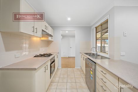 Property photo of 31 McLaughlin Circuit Bradbury NSW 2560