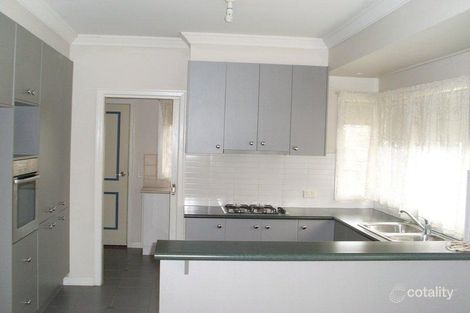 Property photo of 2/27 Bradley Street Newport VIC 3015