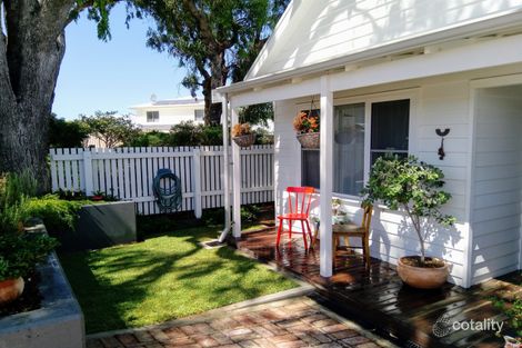 Property photo of 20 Naylor Street Beaconsfield WA 6162