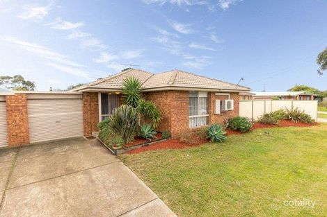 Property photo of 2/31 Illawong Grove Werribee VIC 3030