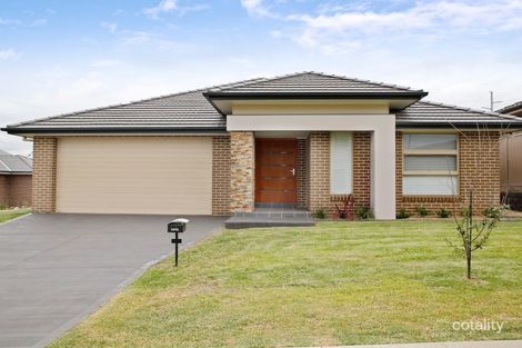 17 Lancaster St, Gregory Hills, NSW 2557