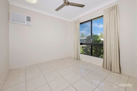 Property photo of 14 Shark Court Mount Louisa QLD 4814