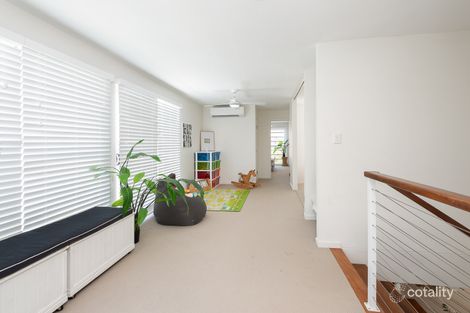 Property photo of 2/29 Nankeen Avenue Paradise Point QLD 4216