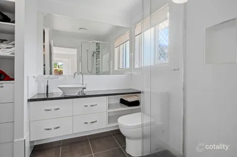 Property photo of 23 Plover Drive Thornlands QLD 4164