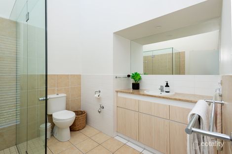 Property photo of 2/29 Nankeen Avenue Paradise Point QLD 4216