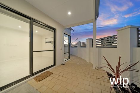 Property photo of 32 Elward Way Balga WA 6061
