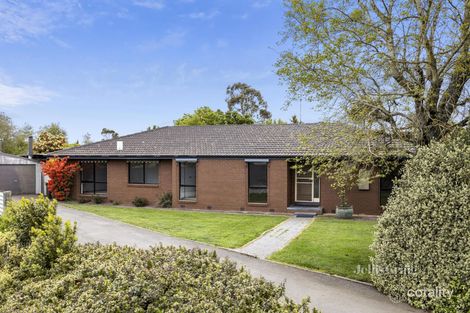 16 Yelland Rd, Newlyn North, VIC 3364