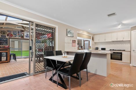 Property photo of 23 Noah Close Mornington VIC 3931