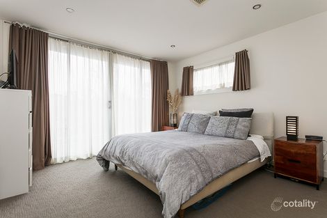 Property photo of 12 The Grove Ascot Vale VIC 3032
